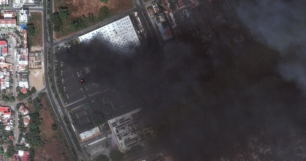 Californians ‘hunkering down’ in Puerto Vallarta after cartel violence